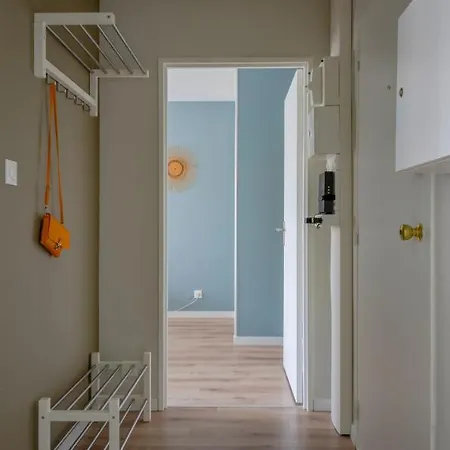Apartment Le Colibri - Stationnement Gratuit - Balcon - Jusqu'a 4 Personnes *