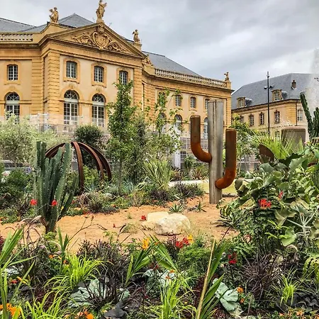 Le Colibri - Stationnement Gratuit - Balcon - Jusqu'a 4 Personnes Lejlighed