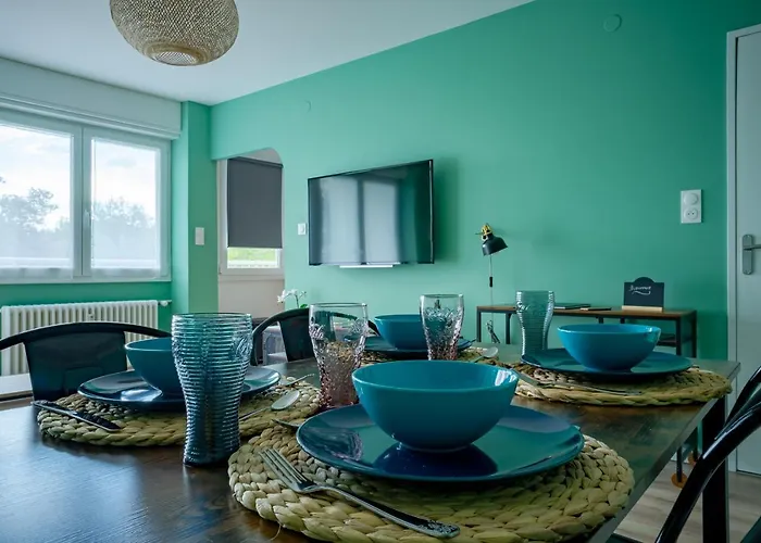 Le Colibri - Stationnement Gratuit - Balcon - Jusqu'à 4 Personnes *