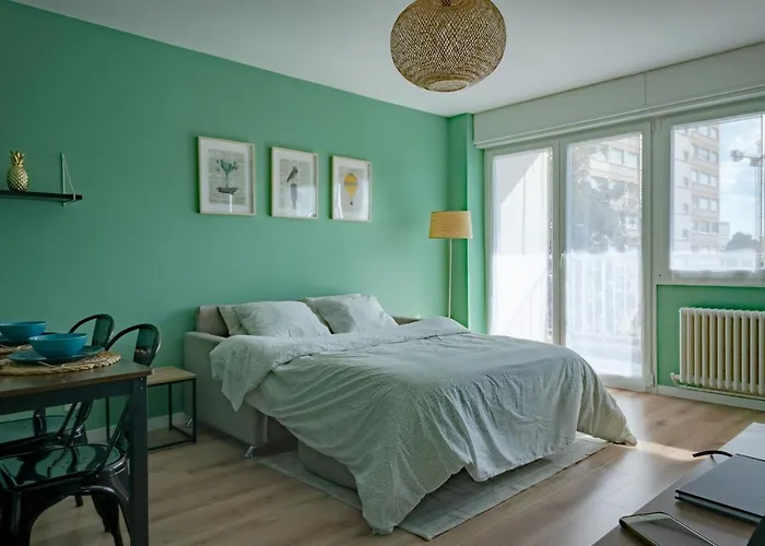 Le Colibri - Stationnement Gratuit - Balcon - Jusqu'a 4 Personnes *