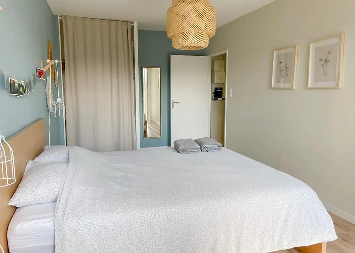 Le Colibri - Stationnement Gratuit - Balcon - Jusqu'à 4 Personnes Metz