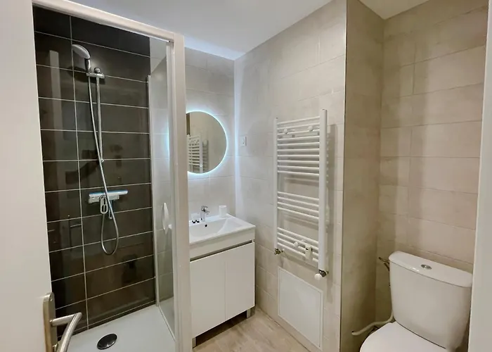 Le Colibri - Stationnement Gratuit - Balcon - Jusqu'a 4 Personnes